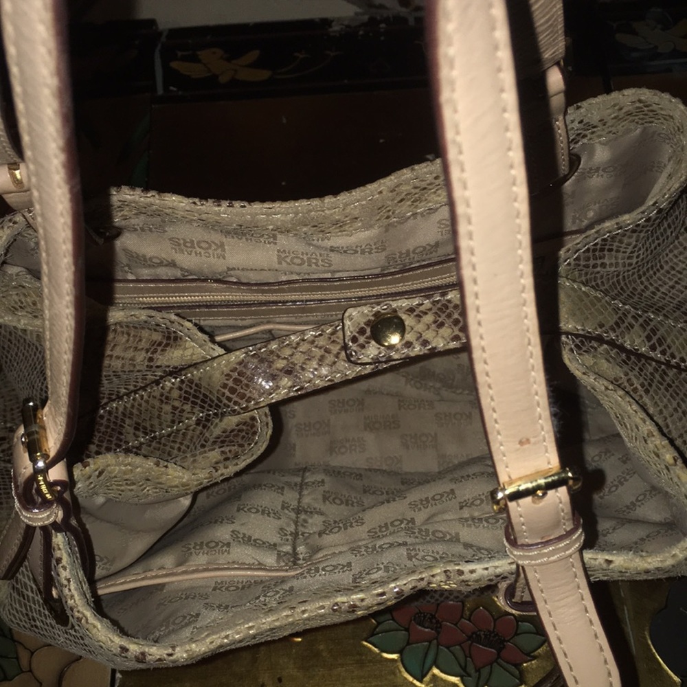 Handbag - Picture 8 of 8